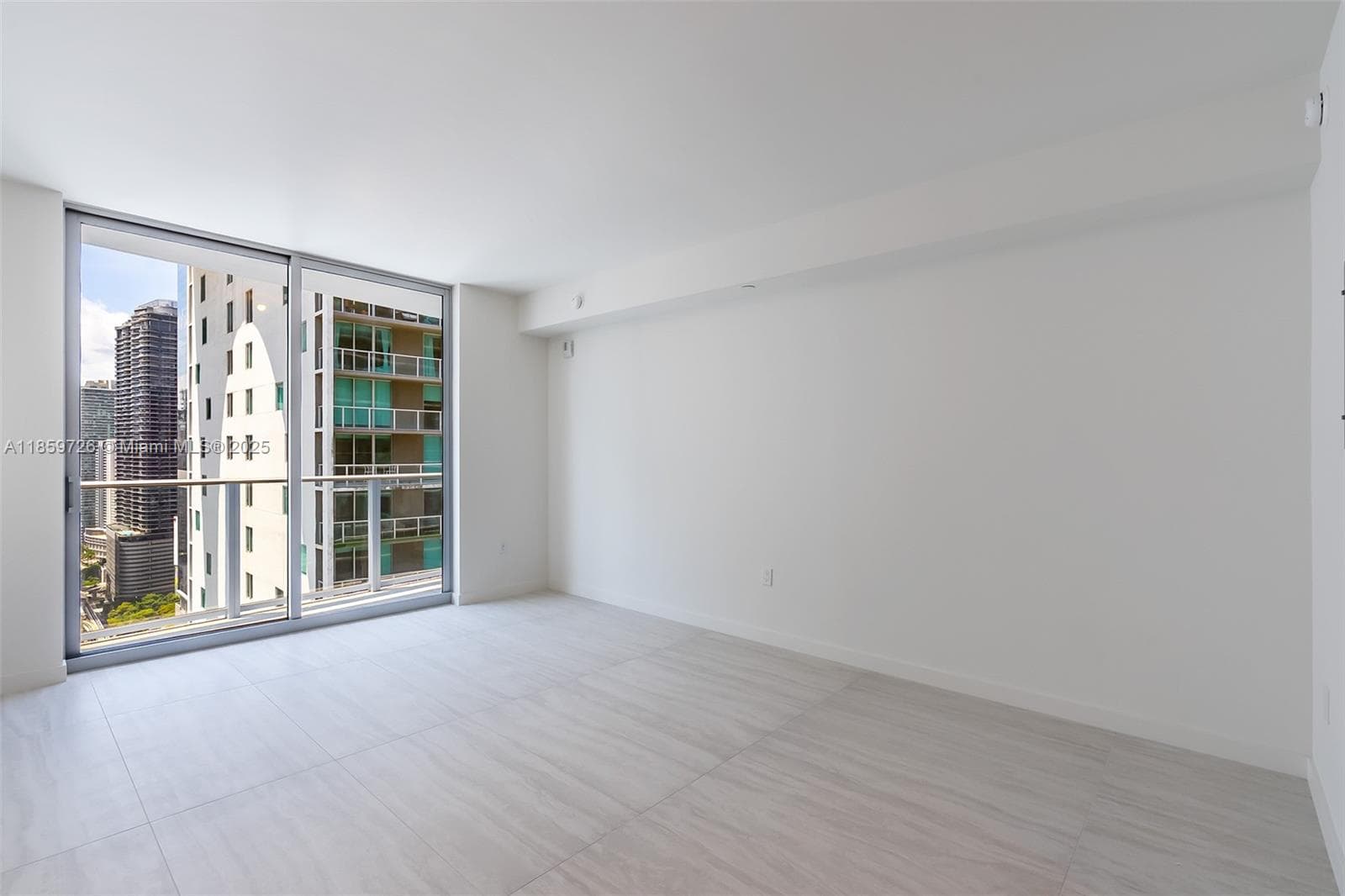 77 SE 5th St # 2410, Miami FL 33131 — 74