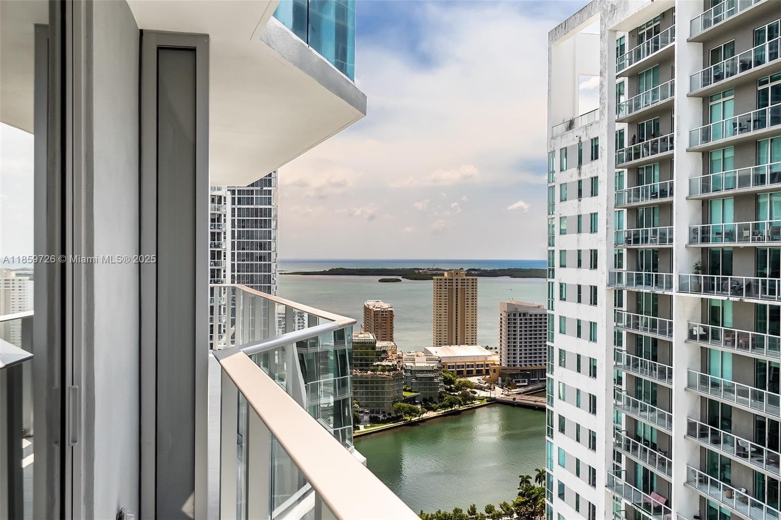 77 SE 5th St # 2410, Miami FL 33131 — 4