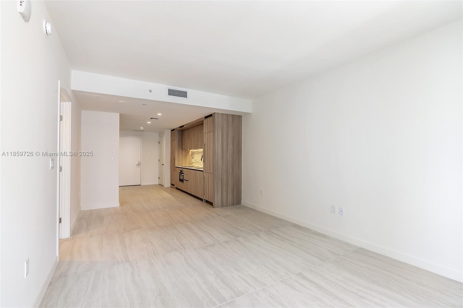77 SE 5th St # 2410, Miami FL 33131 — 78