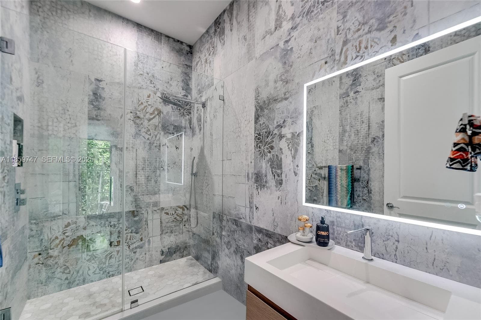 701 Bella Vista Ave, Coral Gables FL 33156 — 18