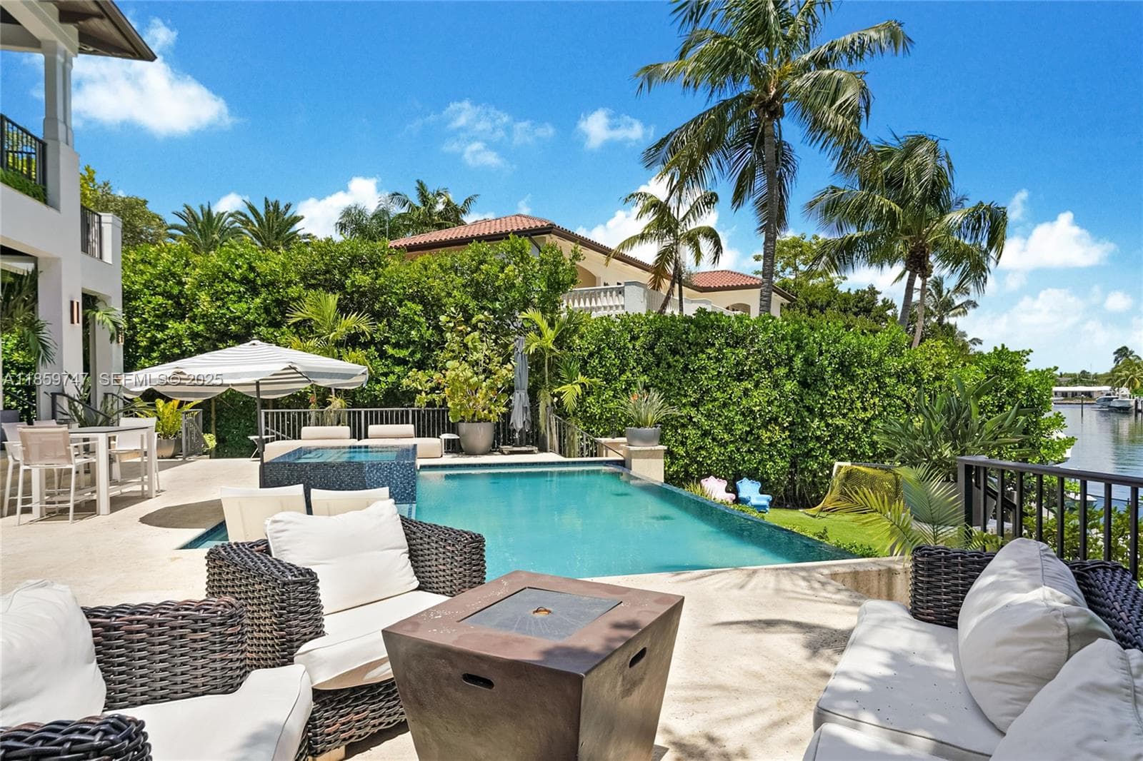 701 Bella Vista Ave, Coral Gables FL 33156 — 44