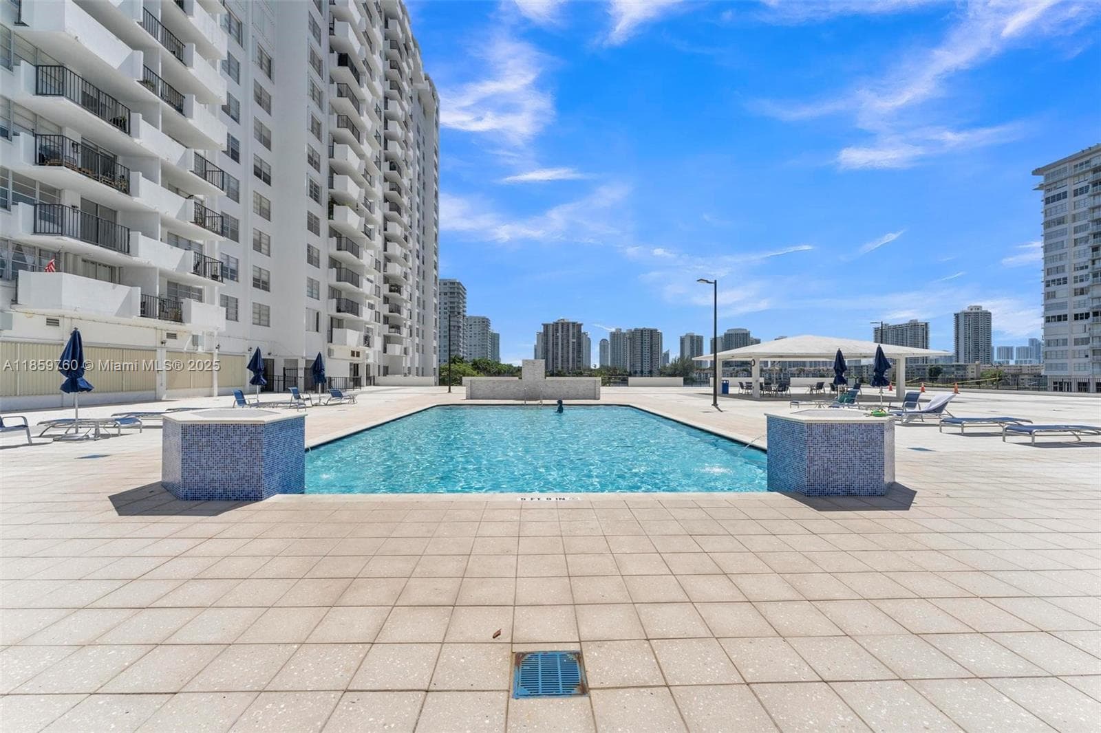 2780 NE 183rd St # 109, Aventura FL 33160 — 32
