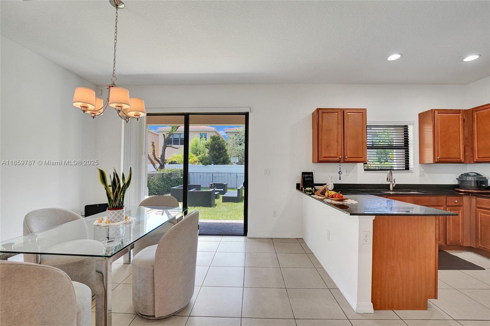 650 NE 191st Ter, Miami FL 33179 — 26