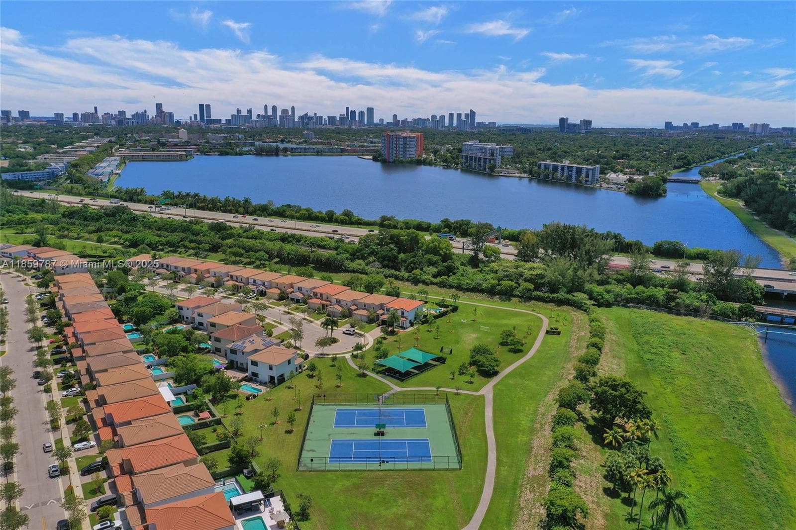 650 NE 191st Ter, Miami FL 33179 — 84