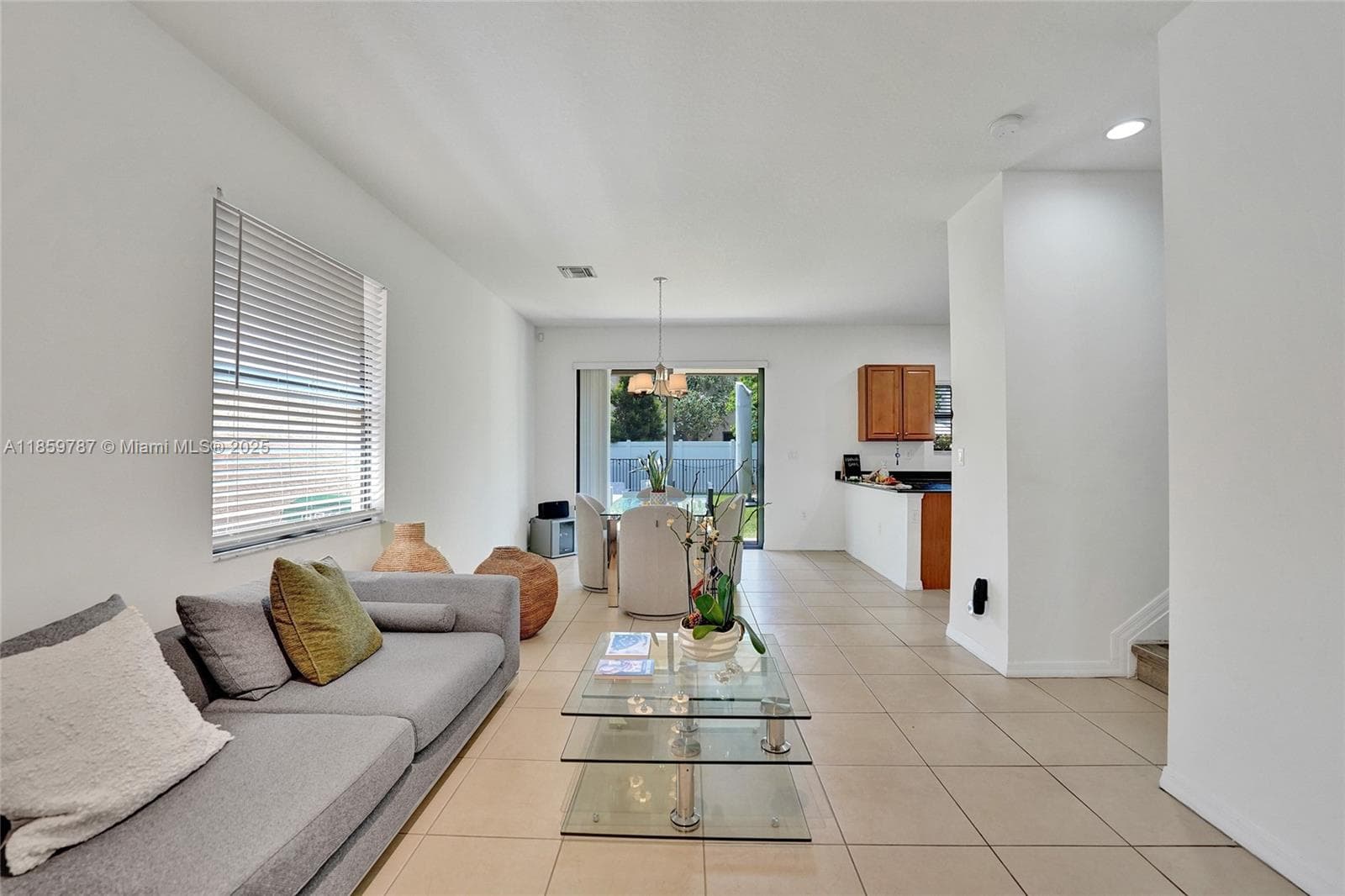 650 NE 191st Ter, Miami FL 33179 — 20