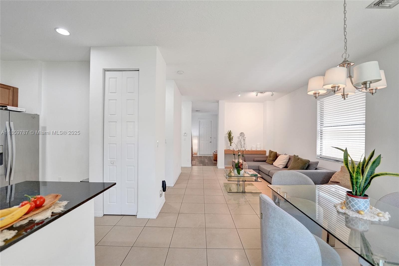 650 NE 191st Ter, Miami FL 33179 — 30
