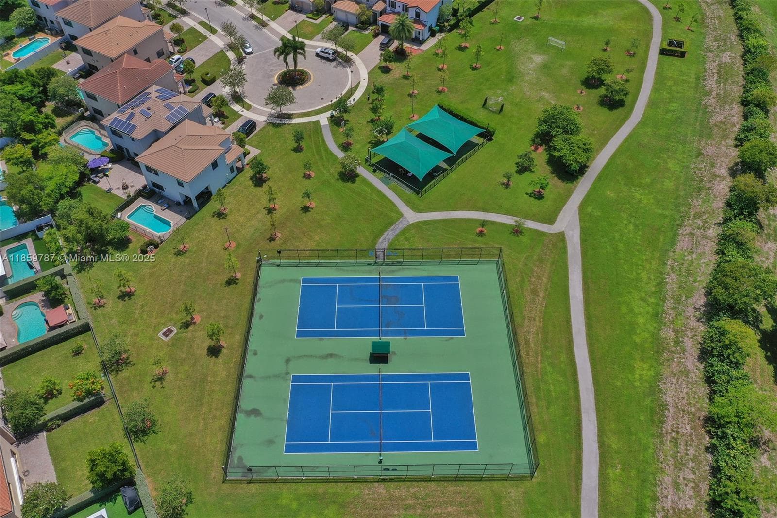 650 NE 191st Ter, Miami FL 33179 — 85