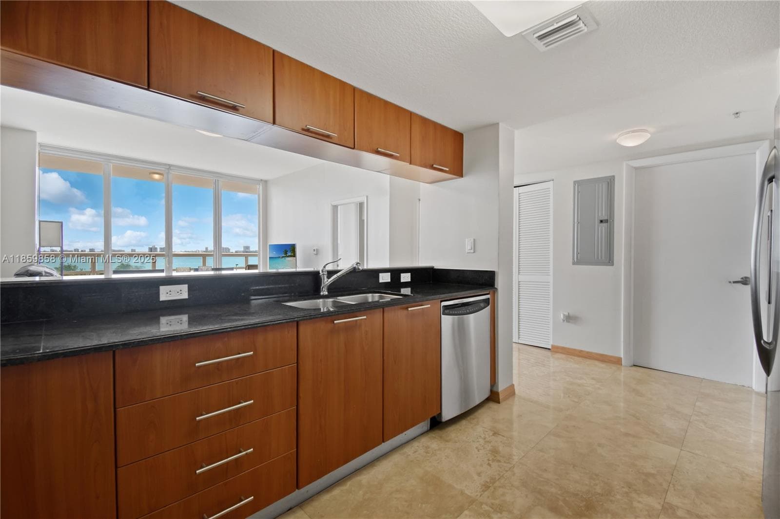 1800 N Bayshore Dr # 509, Miami FL 33132 — 10