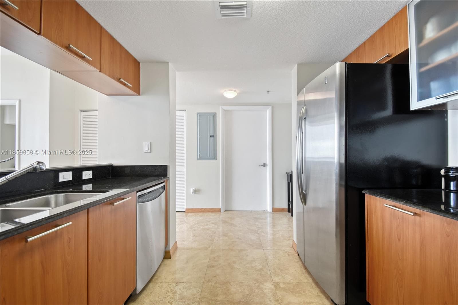 1800 N Bayshore Dr # 509, Miami FL 33132 — 11