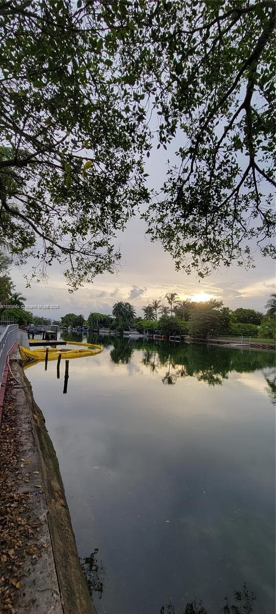 1265 Marseille Dr # 31, Miami Beach FL 33141 — 28