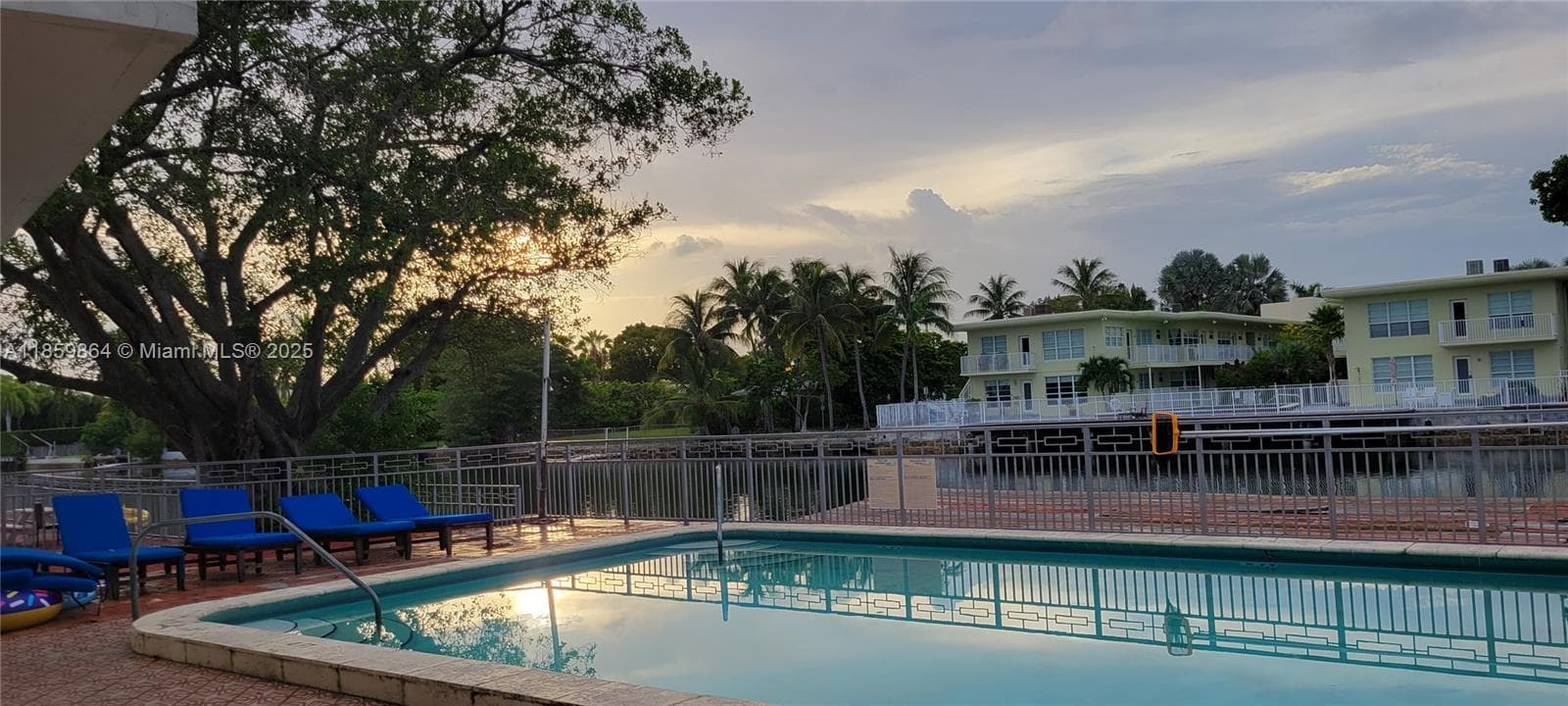 1265 Marseille Dr # 31, Miami Beach FL 33141 — 29