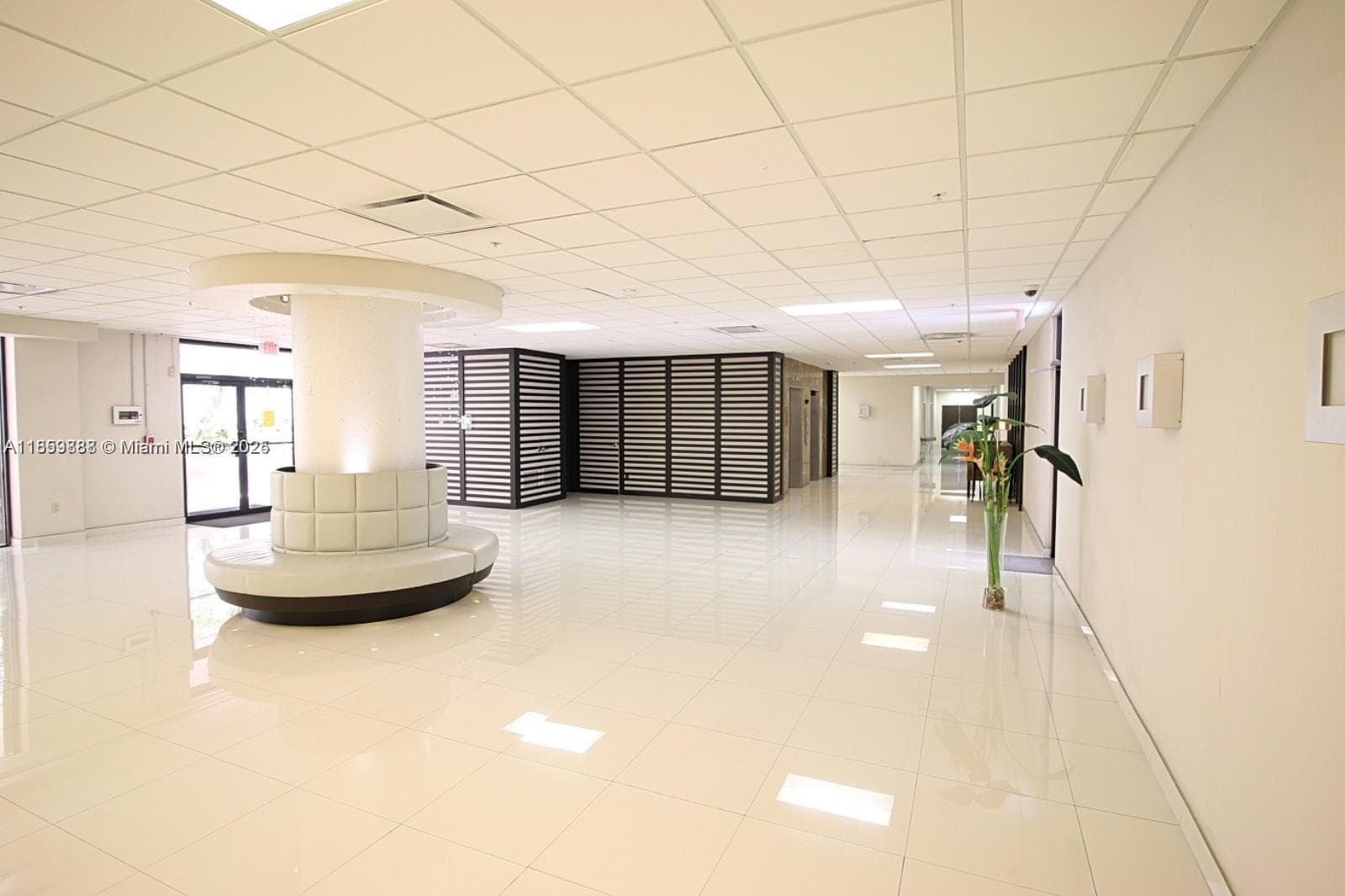 1621 Collins Ave # 302, Miami Beach FL 33139 — 24