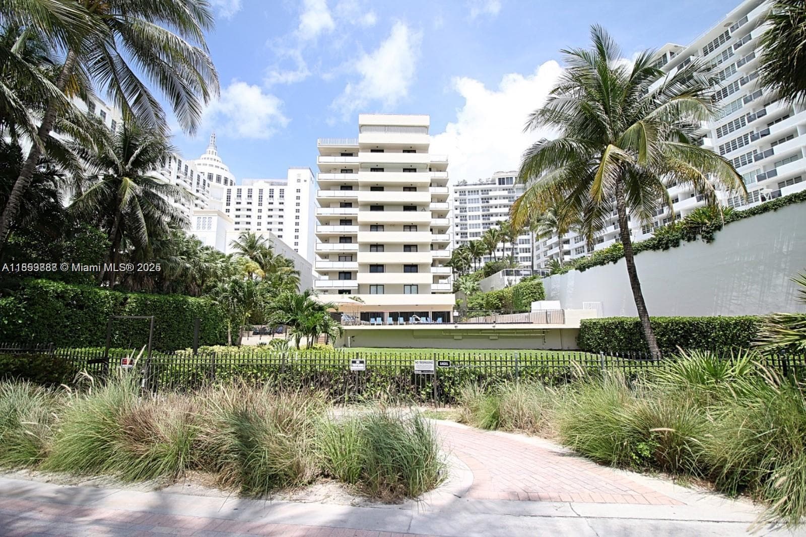 1621 Collins Ave # 302, Miami Beach FL 33139 — 29