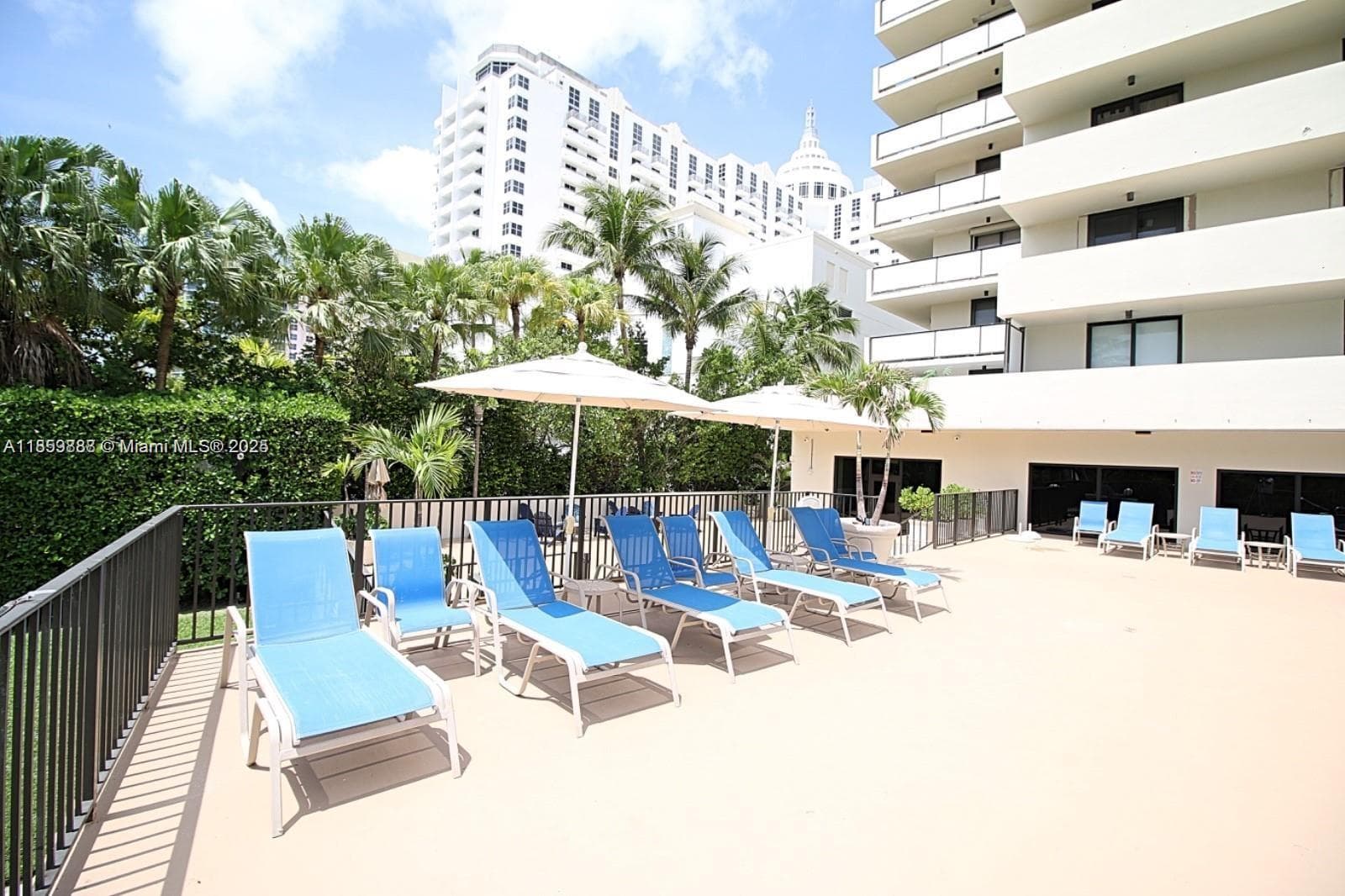 1621 Collins Ave # 302, Miami Beach FL 33139 — 25