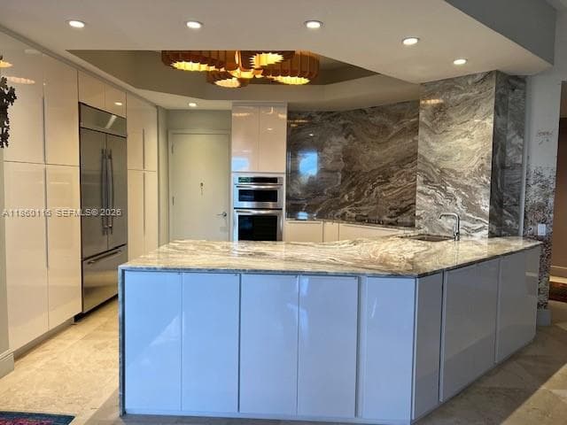 10 Edgewater Dr # 4H, Coral Gables FL 33133 — 5