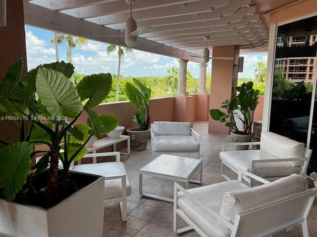 10 Edgewater Dr # 4H, Coral Gables FL 33133 — 24