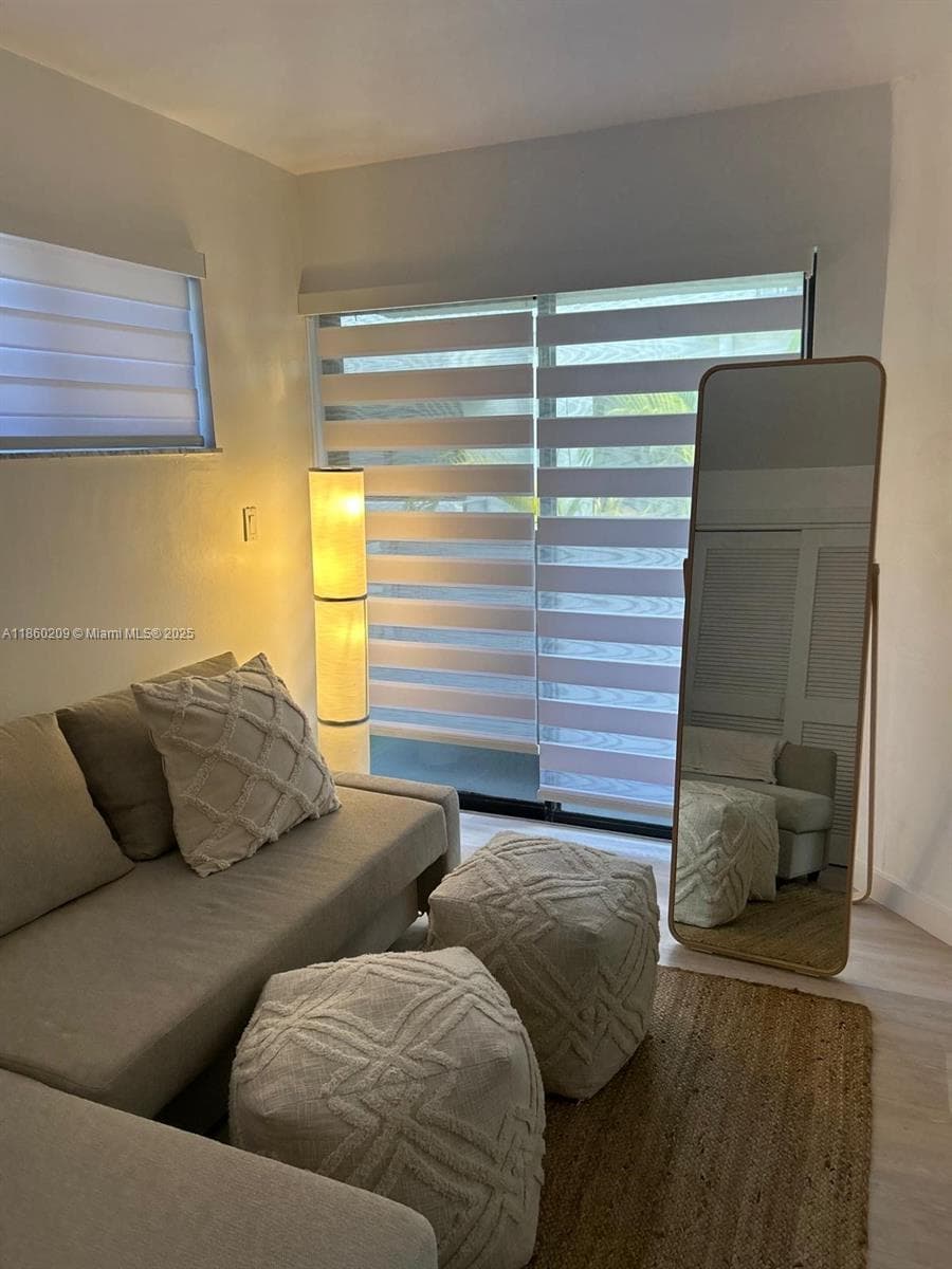 3036 SW 27th Ave # 5, Miami FL 33133 — 18