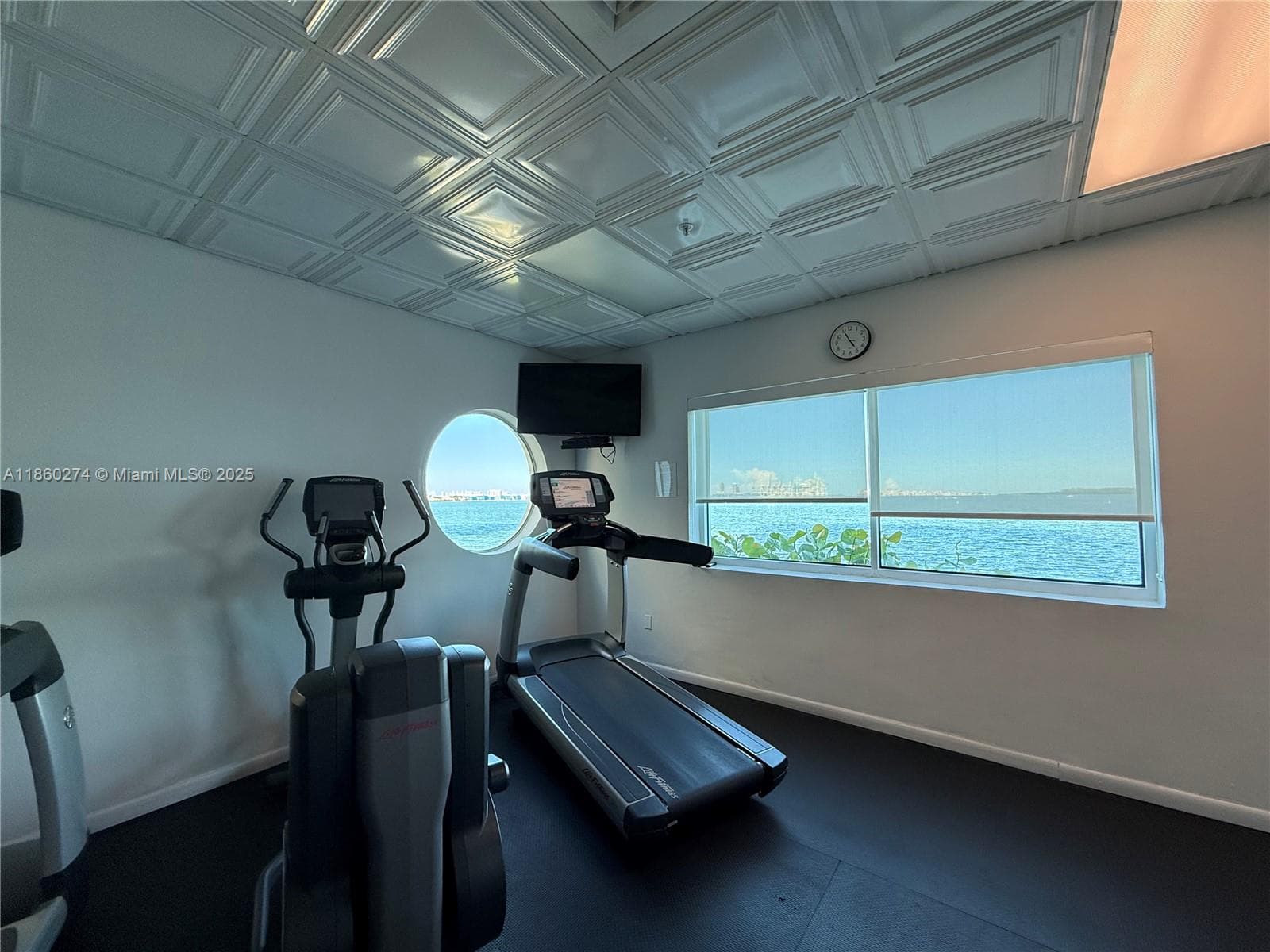 800 Claughton Island Dr # 703, Miami FL 33131 — 21
