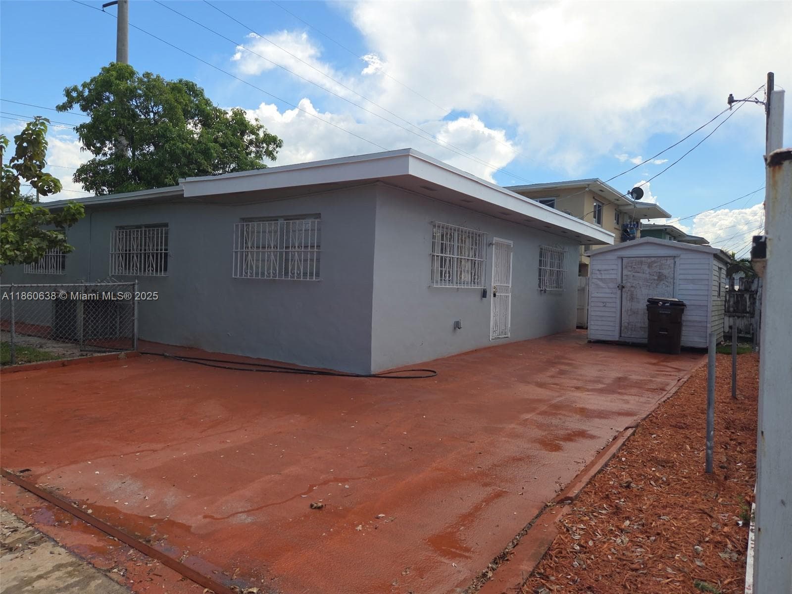 965 W 23rd St, Hialeah FL 33010 — 3