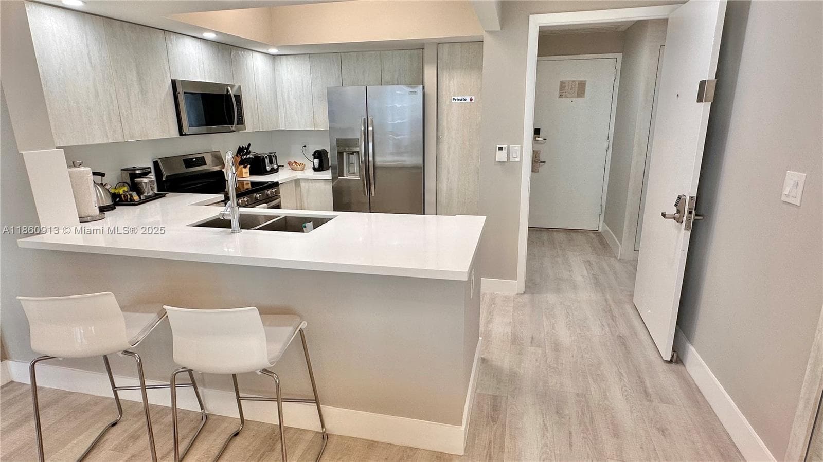 Ocean Point Beach Club Co, Sunny Isles Beach, FL — 10
