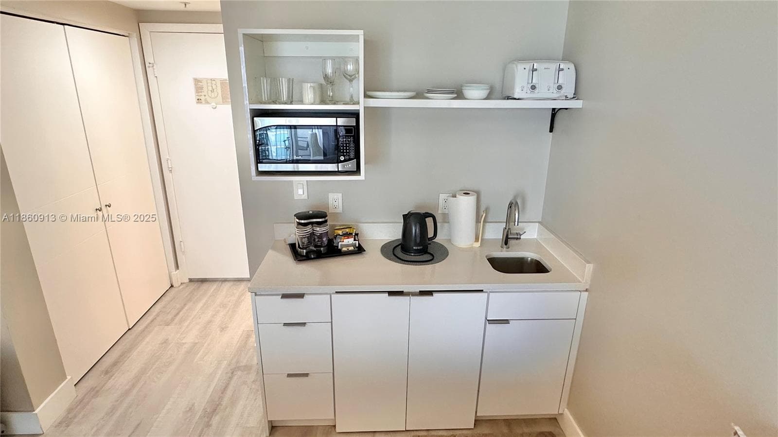 Ocean Point Beach Club Co, Sunny Isles Beach, FL — 48