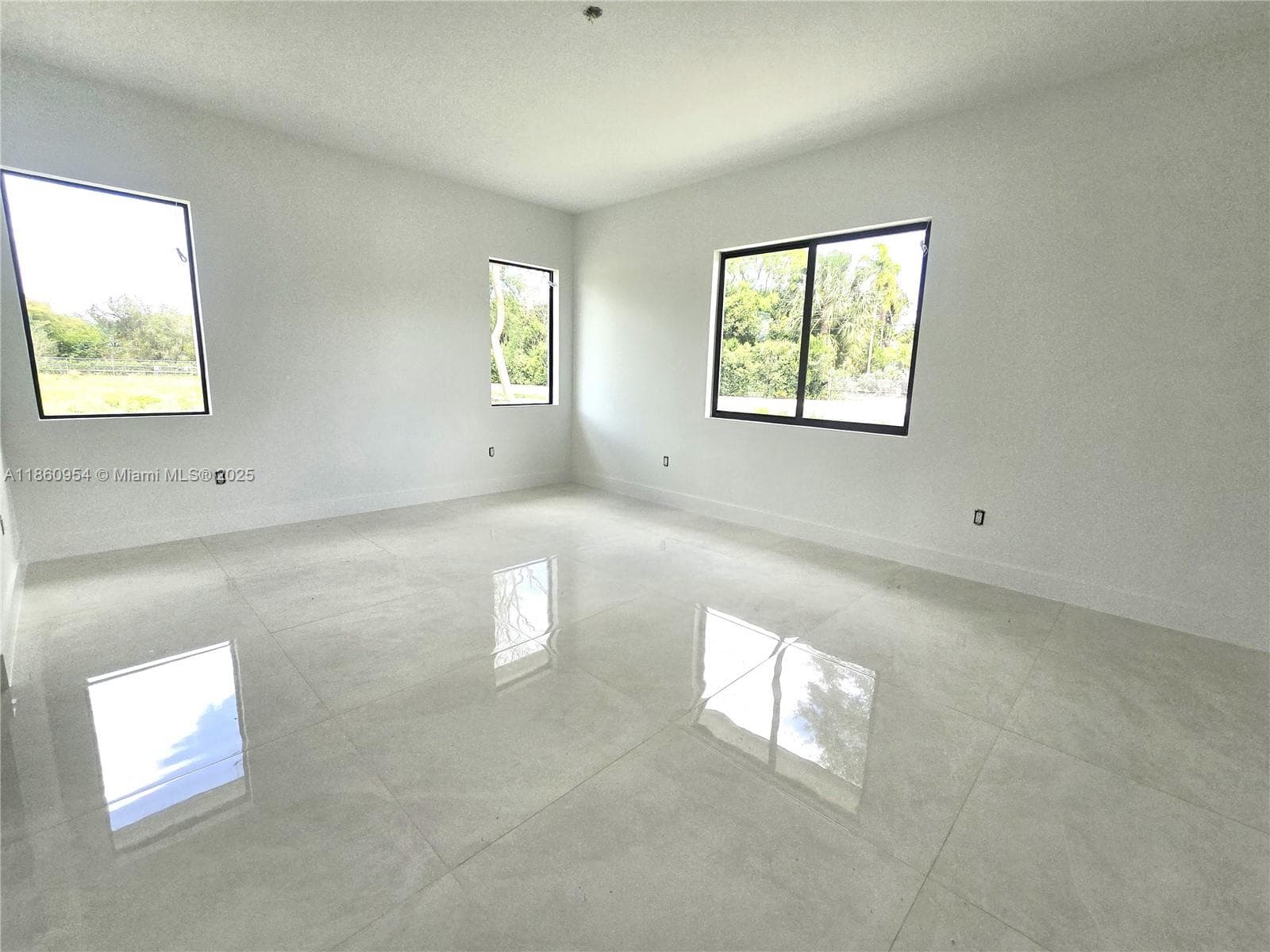28361 SW 172nd Ct, Miami FL 33030 — 36
