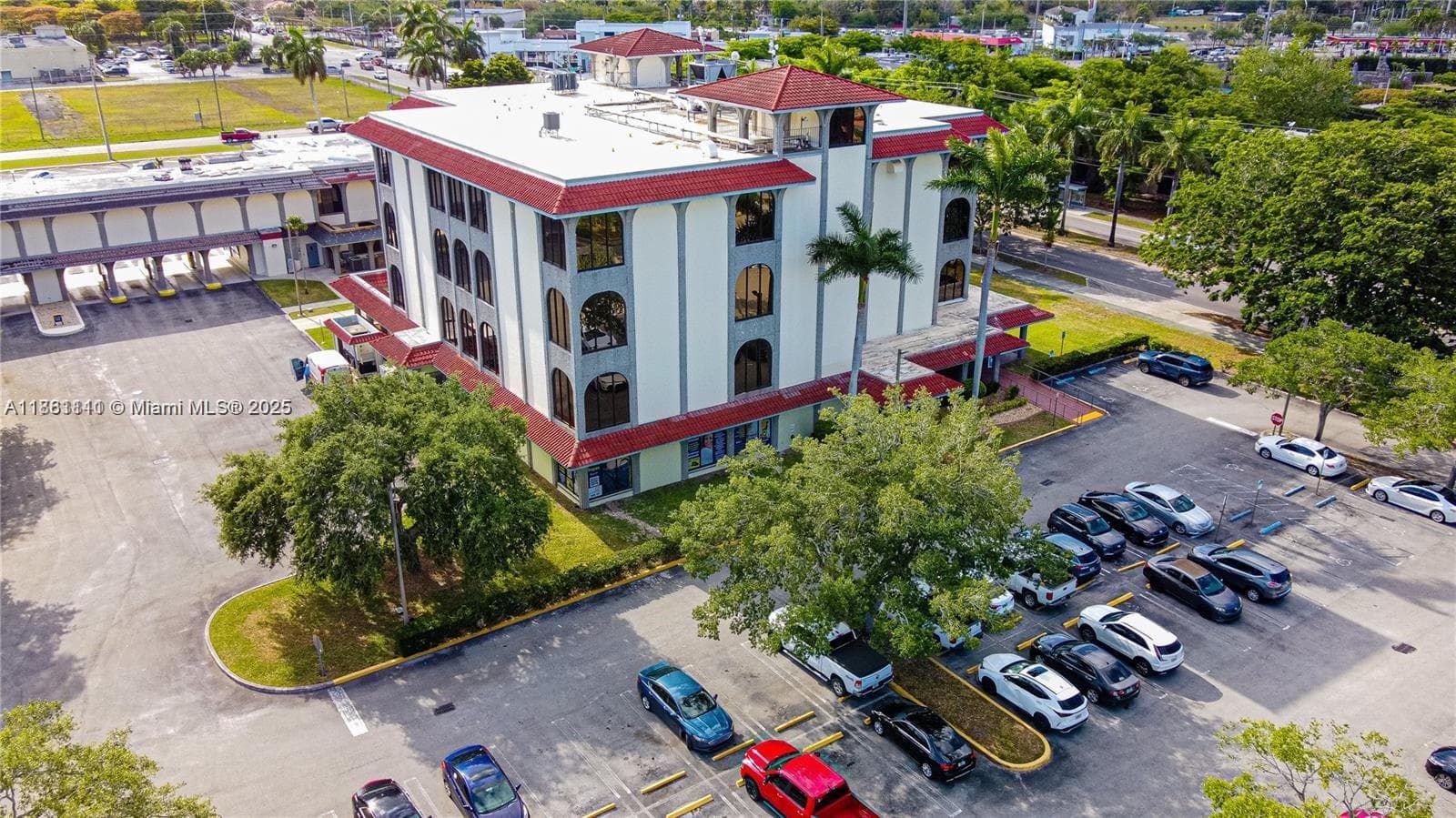 10800 NW 21st St, Sweetwater FL 33172 — 43