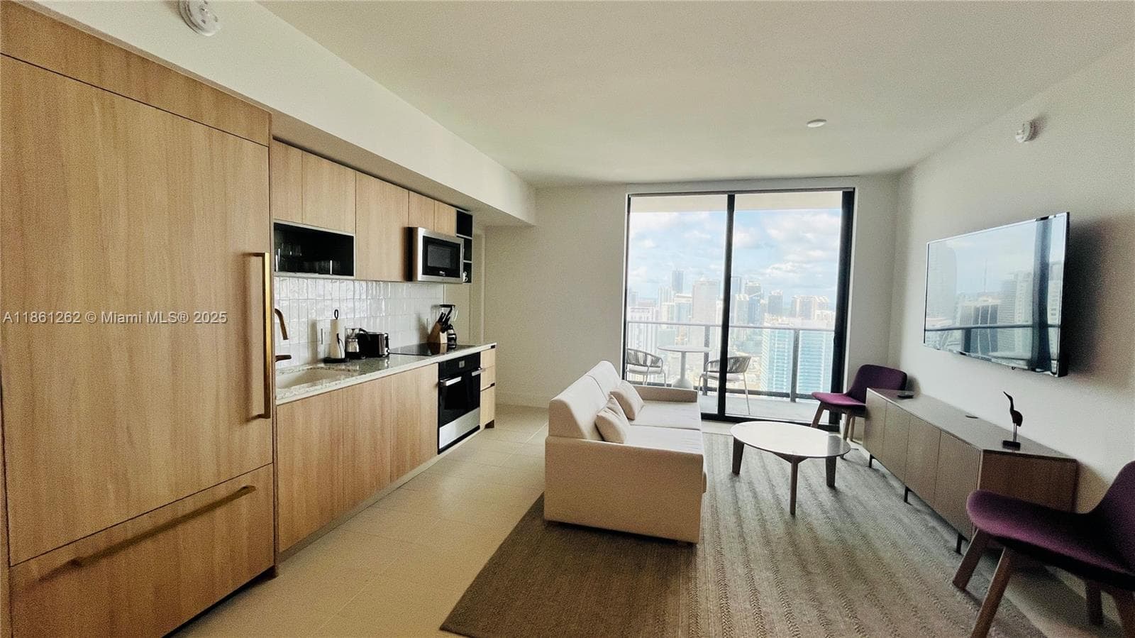 159 NE 6th St # 4605, Miami FL 33132 — 3
