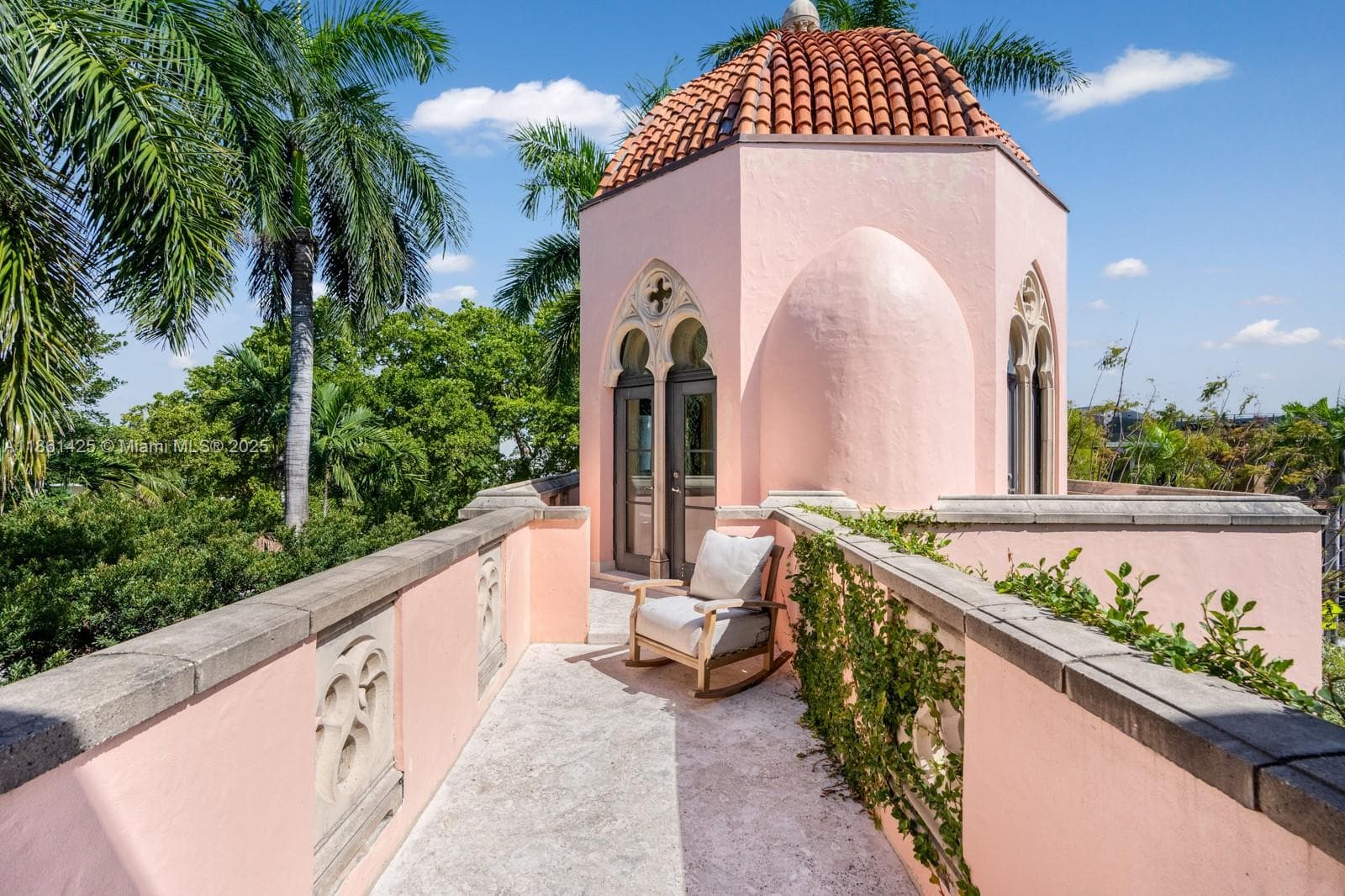 1840 S Bayshore Ln, Miami FL 33133 — 42