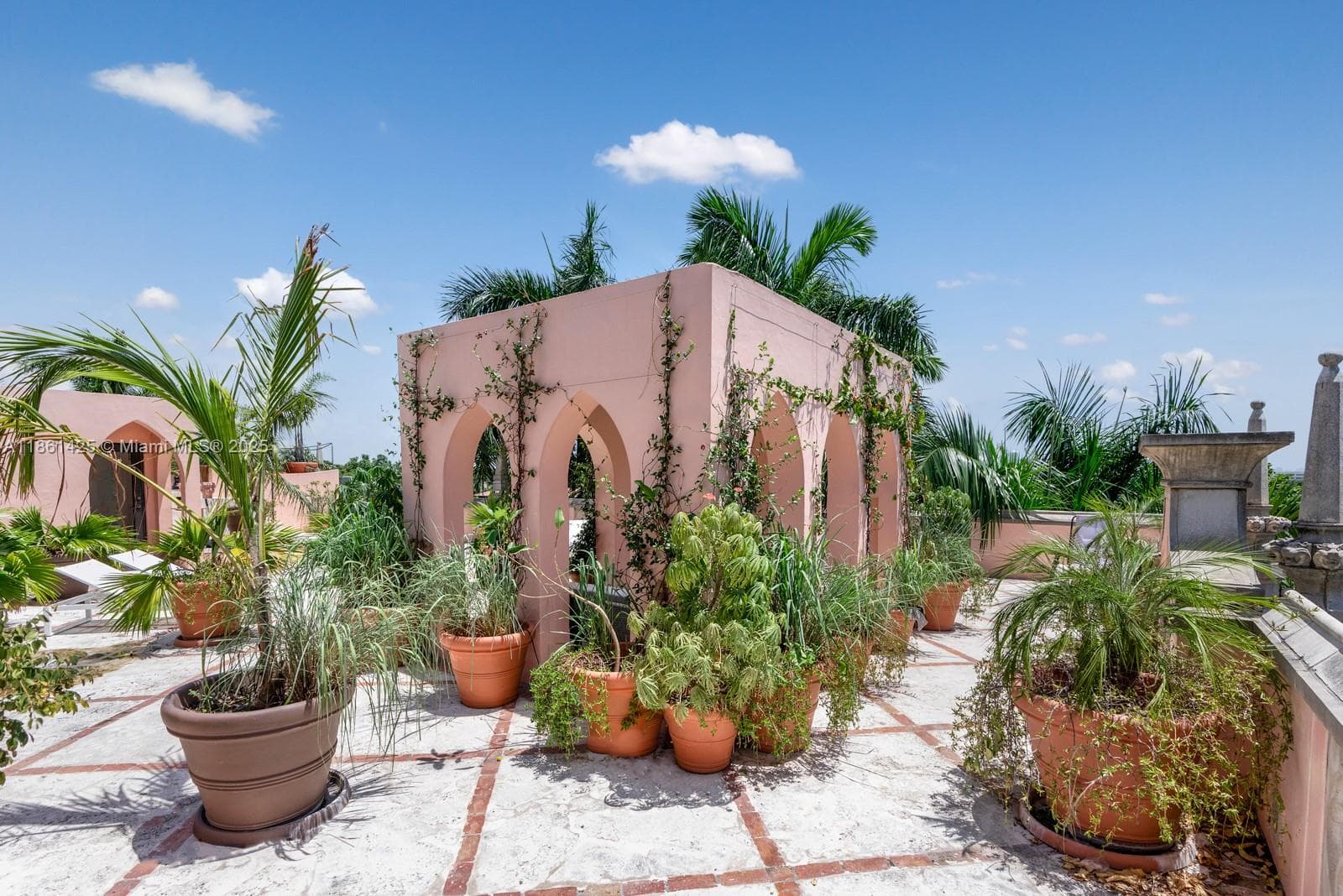 1840 S Bayshore Ln, Miami FL 33133 — 66