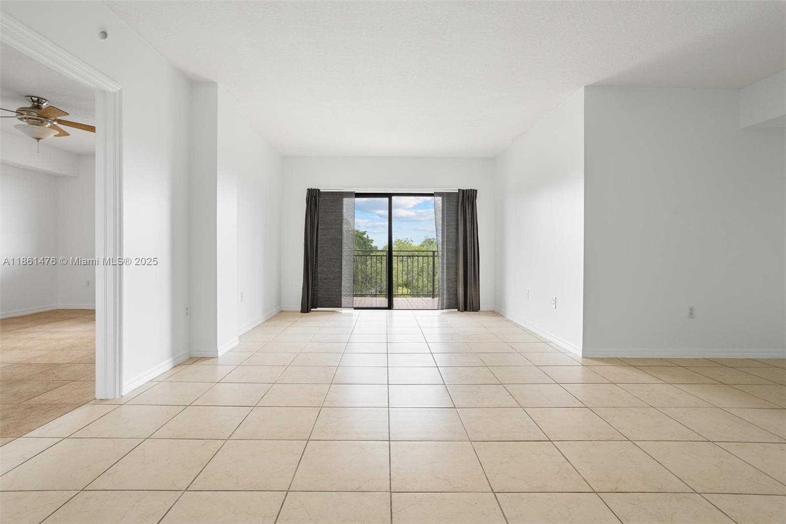 9340 Fontainebleau Blvd # W505, Miami FL 33172 — 17
