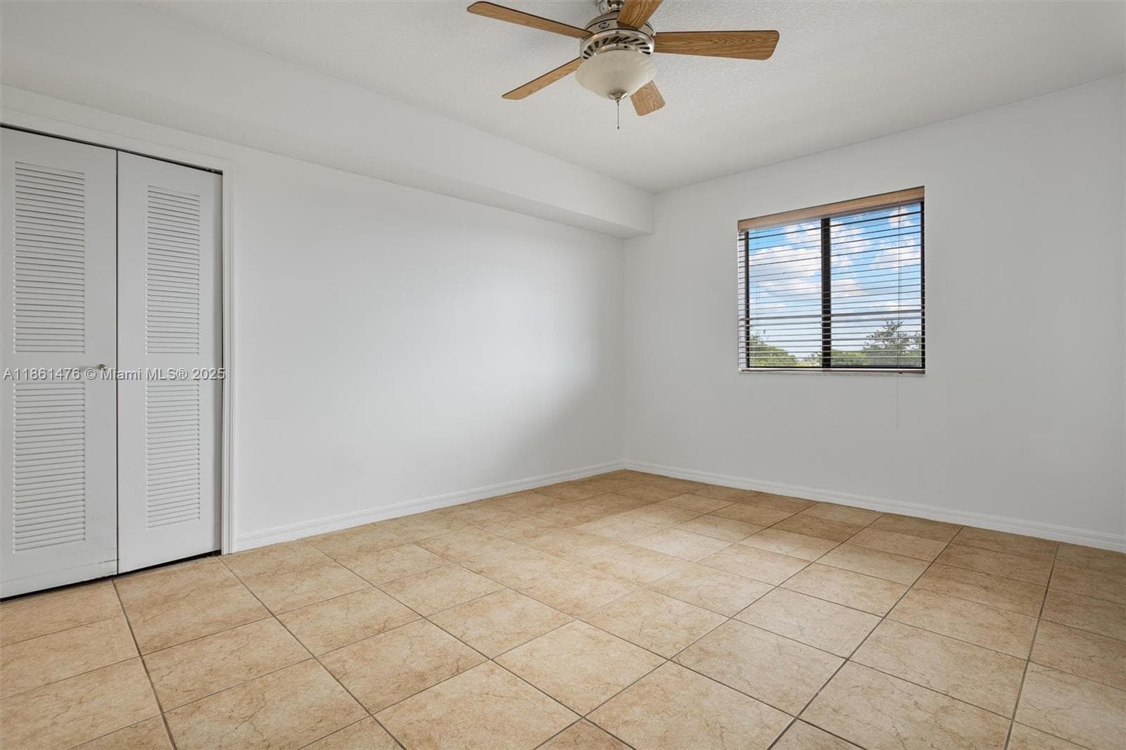 9340 Fontainebleau Blvd # W505, Miami FL 33172 — 22