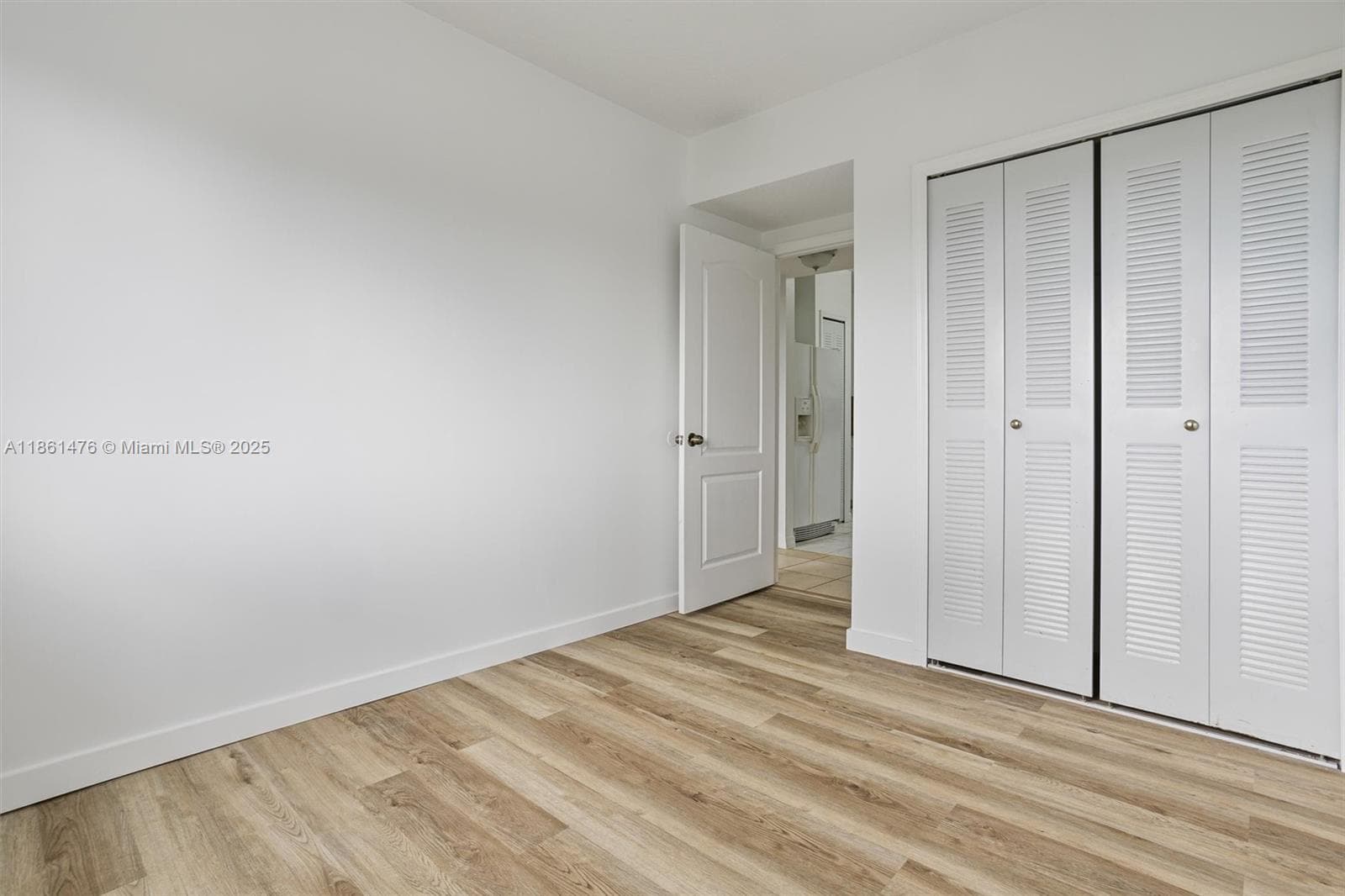 9340 Fontainebleau Blvd # W505, Miami FL 33172 — 28