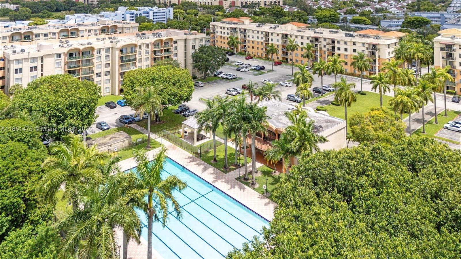 9340 Fontainebleau Blvd # W505, Miami FL 33172 — 35