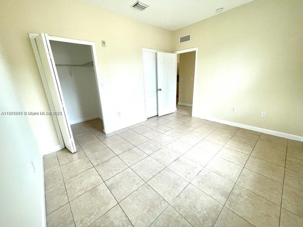 1660 SE 29th St # 200, Homestead FL 33035 — 12