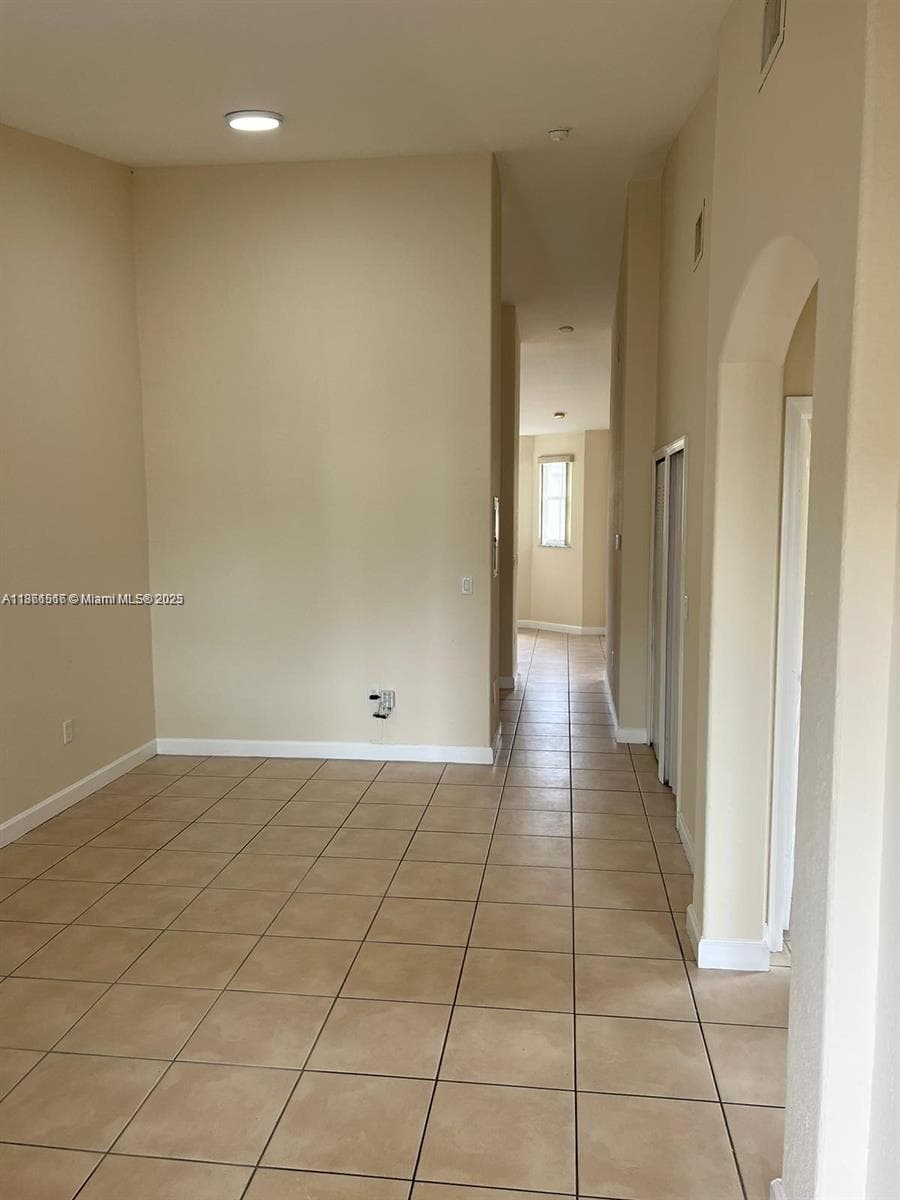 1660 SE 29th St # 200, Homestead FL 33035 — 28