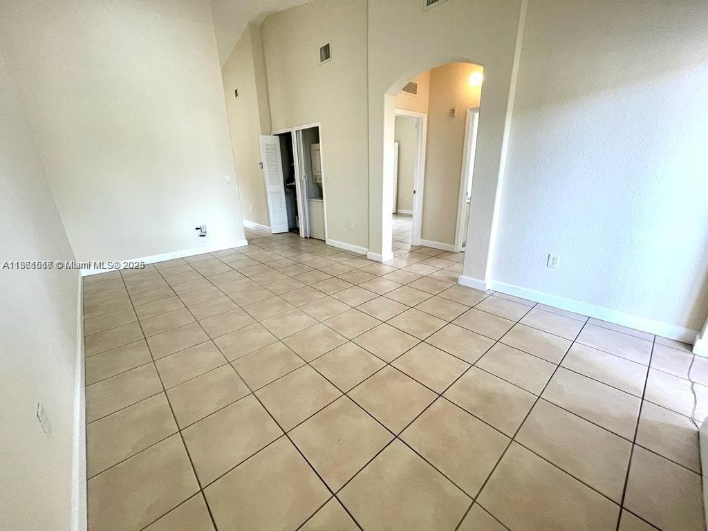 1660 SE 29th St # 200, Homestead FL 33035 — 20