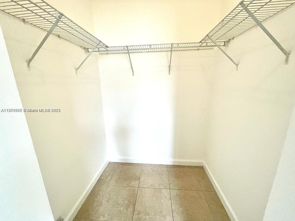 1660 SE 29th St # 200, Homestead FL 33035 — 14