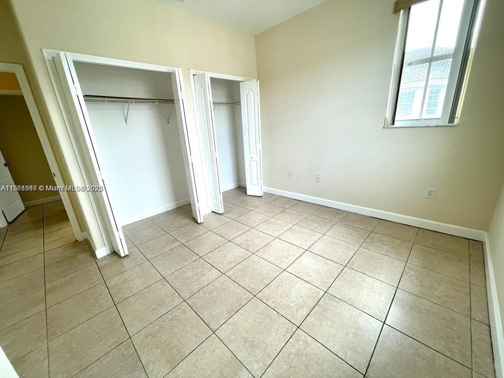 1660 SE 29th St # 200, Homestead FL 33035 — 11