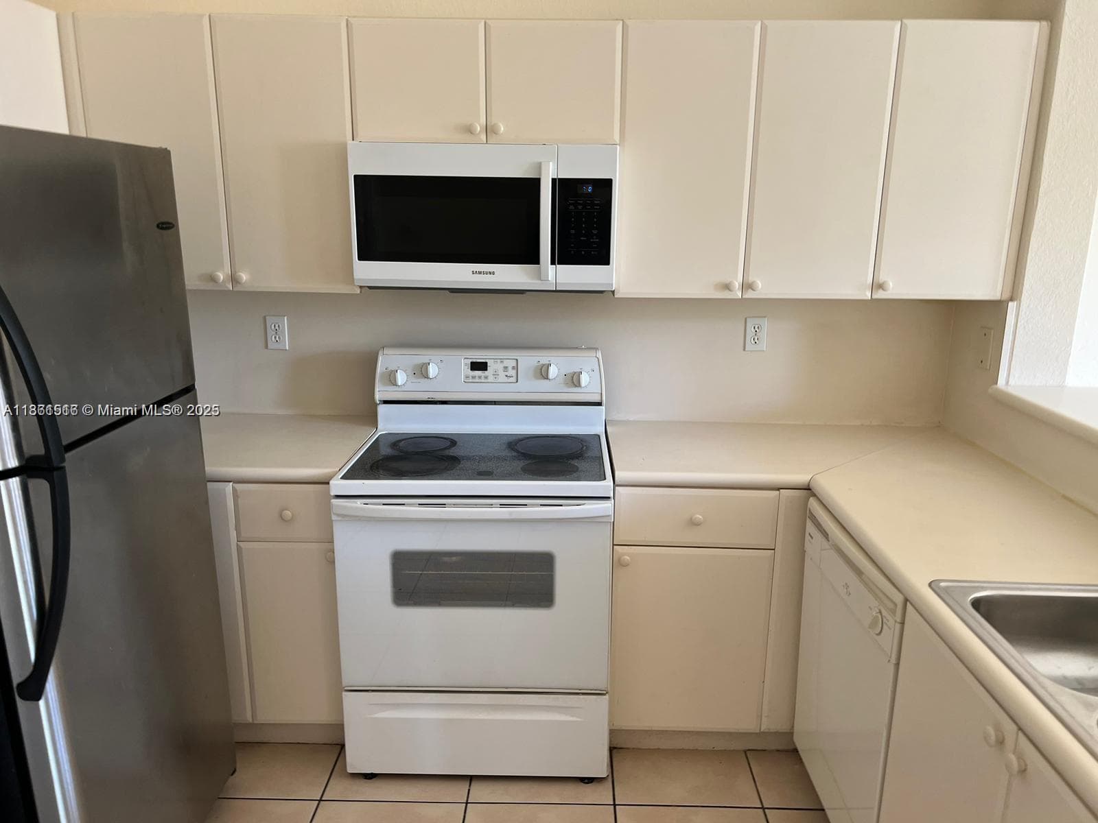 1660 SE 29th St # 200, Homestead FL 33035 — 4