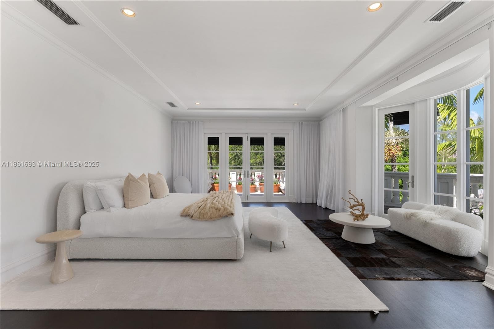 26 Tahiti Beach Island Rd, Coral Gables FL 33143 — 27