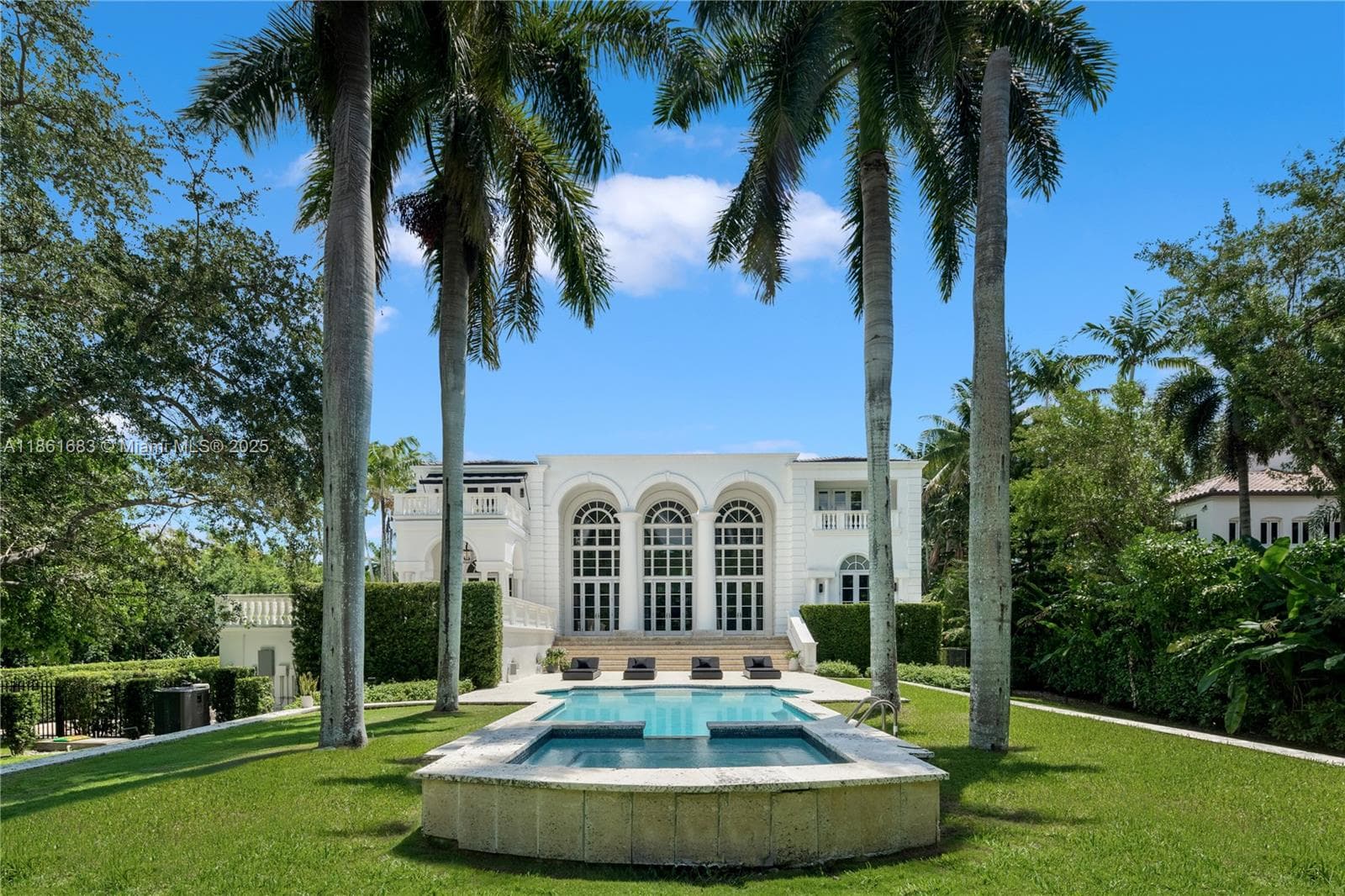 26 Tahiti Beach Island Rd, Coral Gables FL 33143 — 2