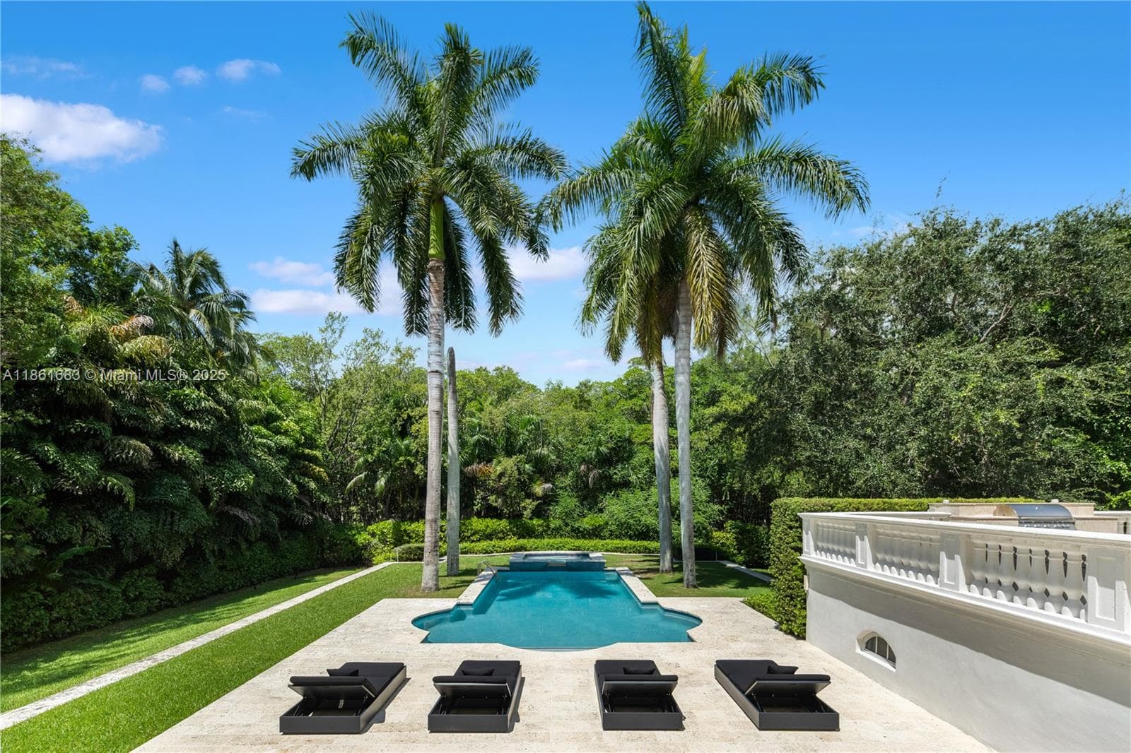 26 Tahiti Beach Island Rd, Coral Gables FL 33143 — 43