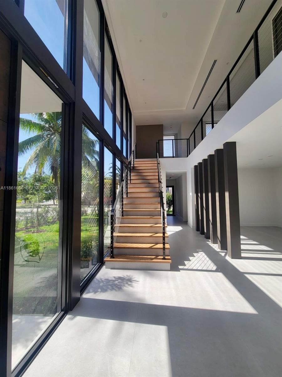 6250 SW 78th St, South Miami FL 33143 — 17