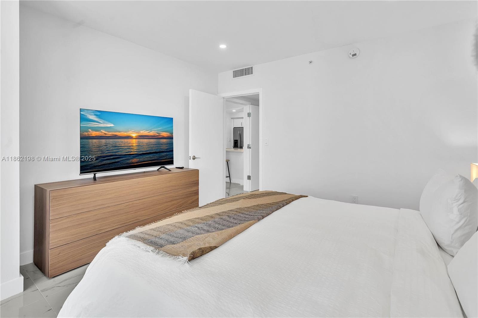 17375 Collins Ave # 1703, Sunny Isles Beach FL 33160 — 34