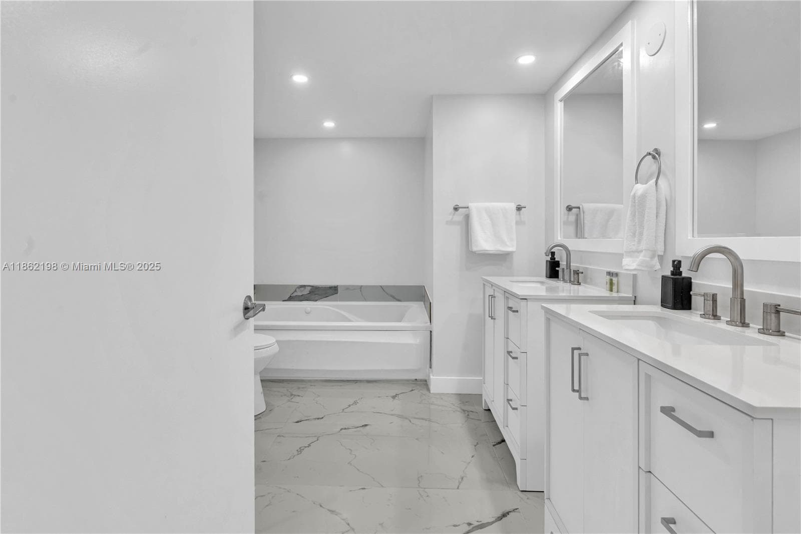 17375 Collins Ave # 1703, Sunny Isles Beach FL 33160 — 38
