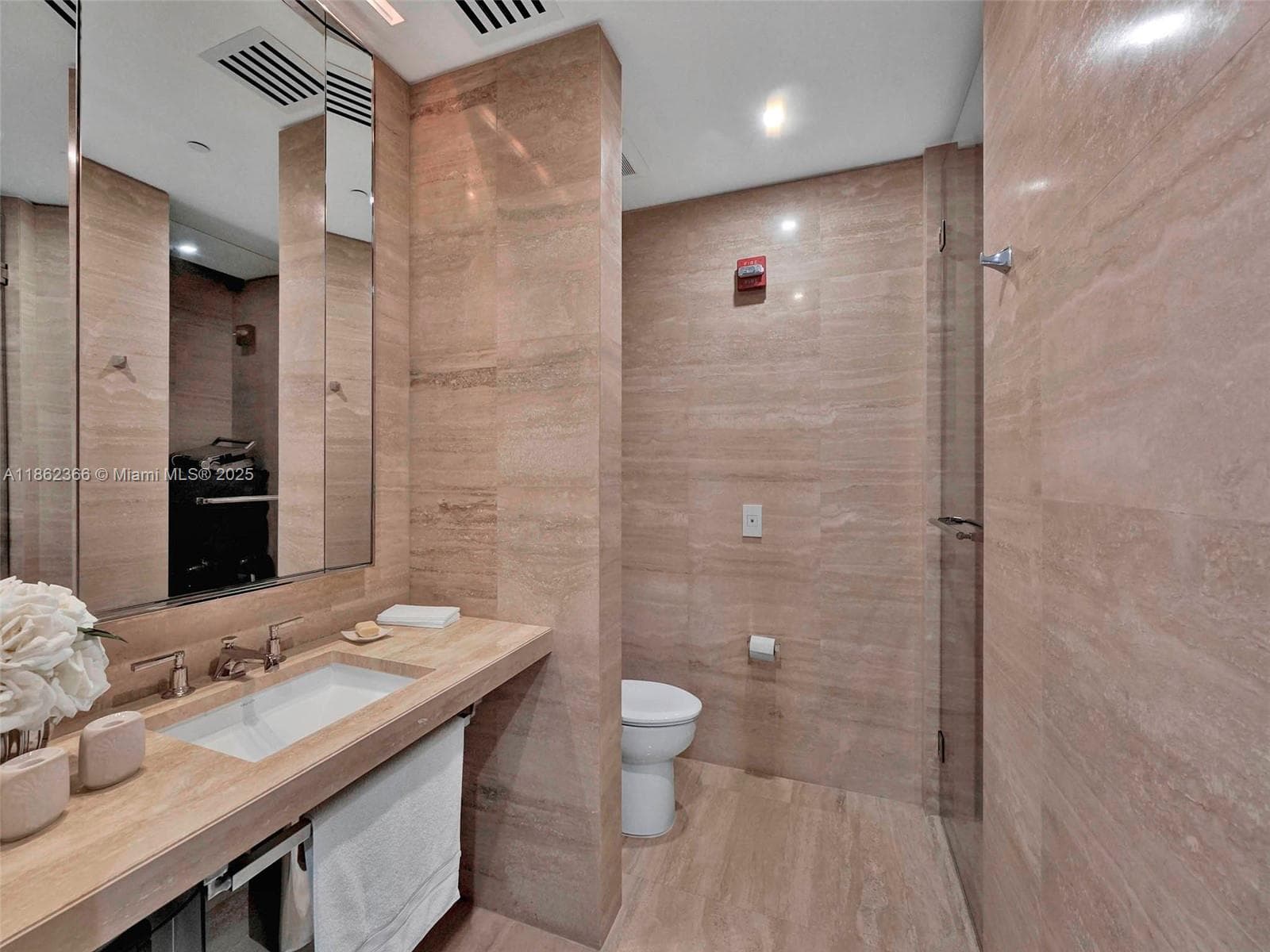 Bal Harbour Center Condo, Bal Harbour, FL — 16