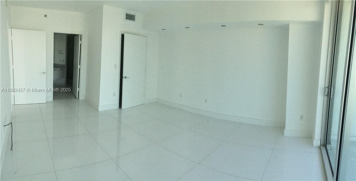 55 SE 6th St # 2807, Miami FL 33131 — 6