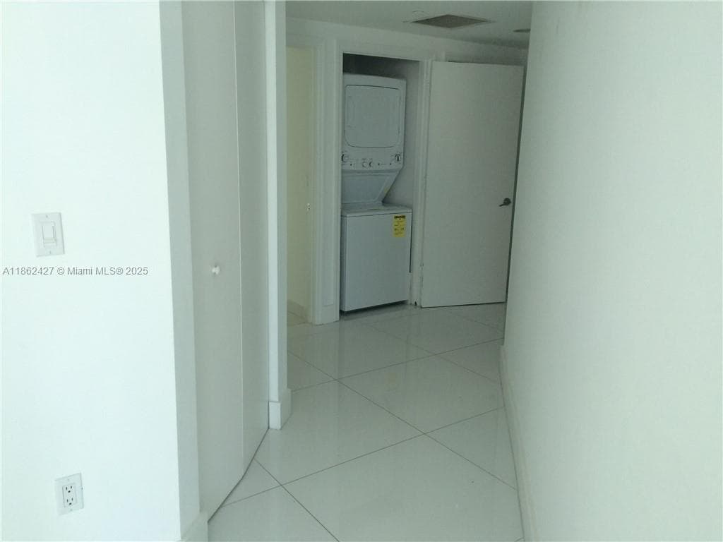 55 SE 6th St # 2807, Miami FL 33131 — 3