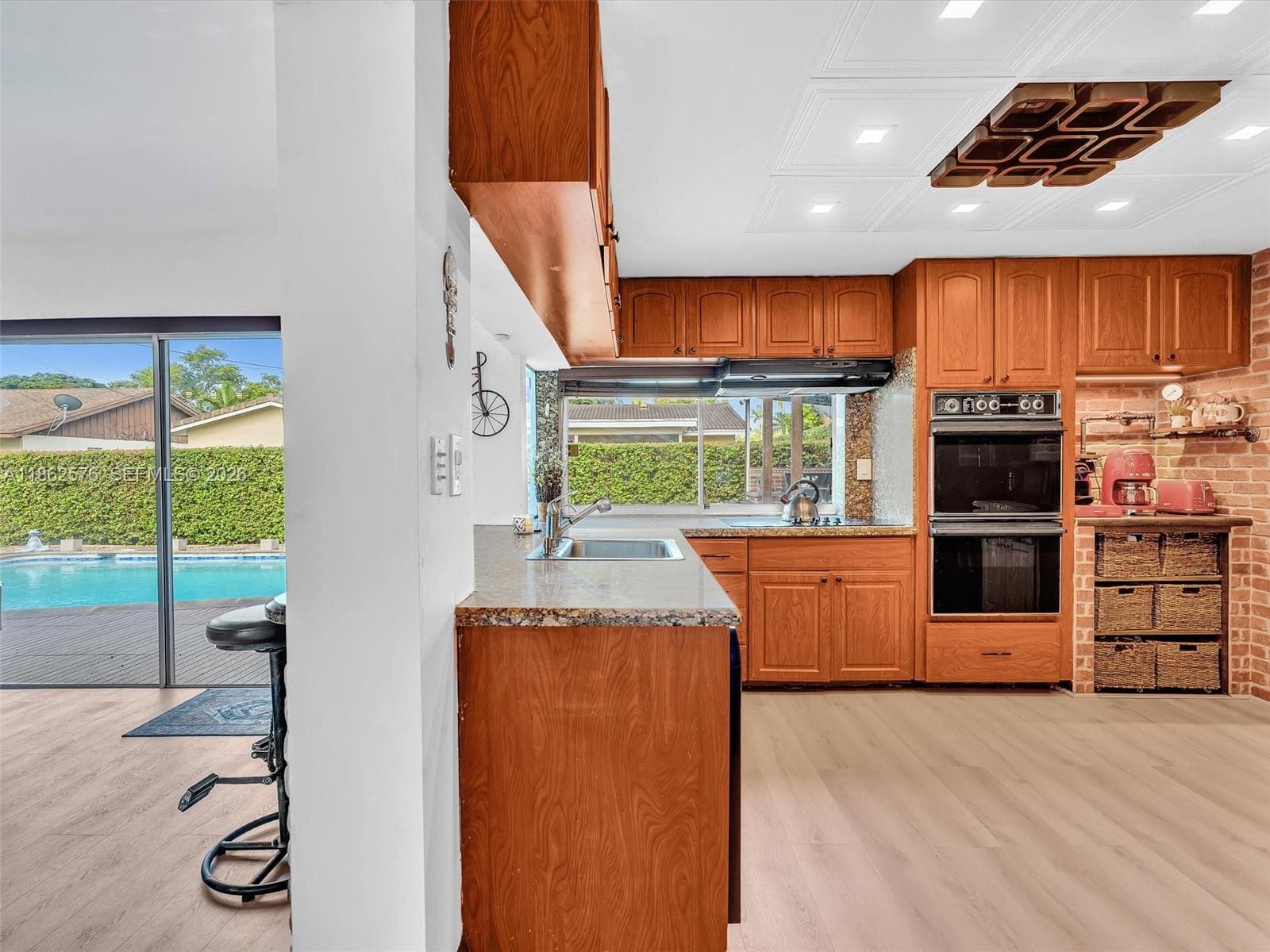 20350 Highland Lakes Blvd, Miami FL 33179 — 13